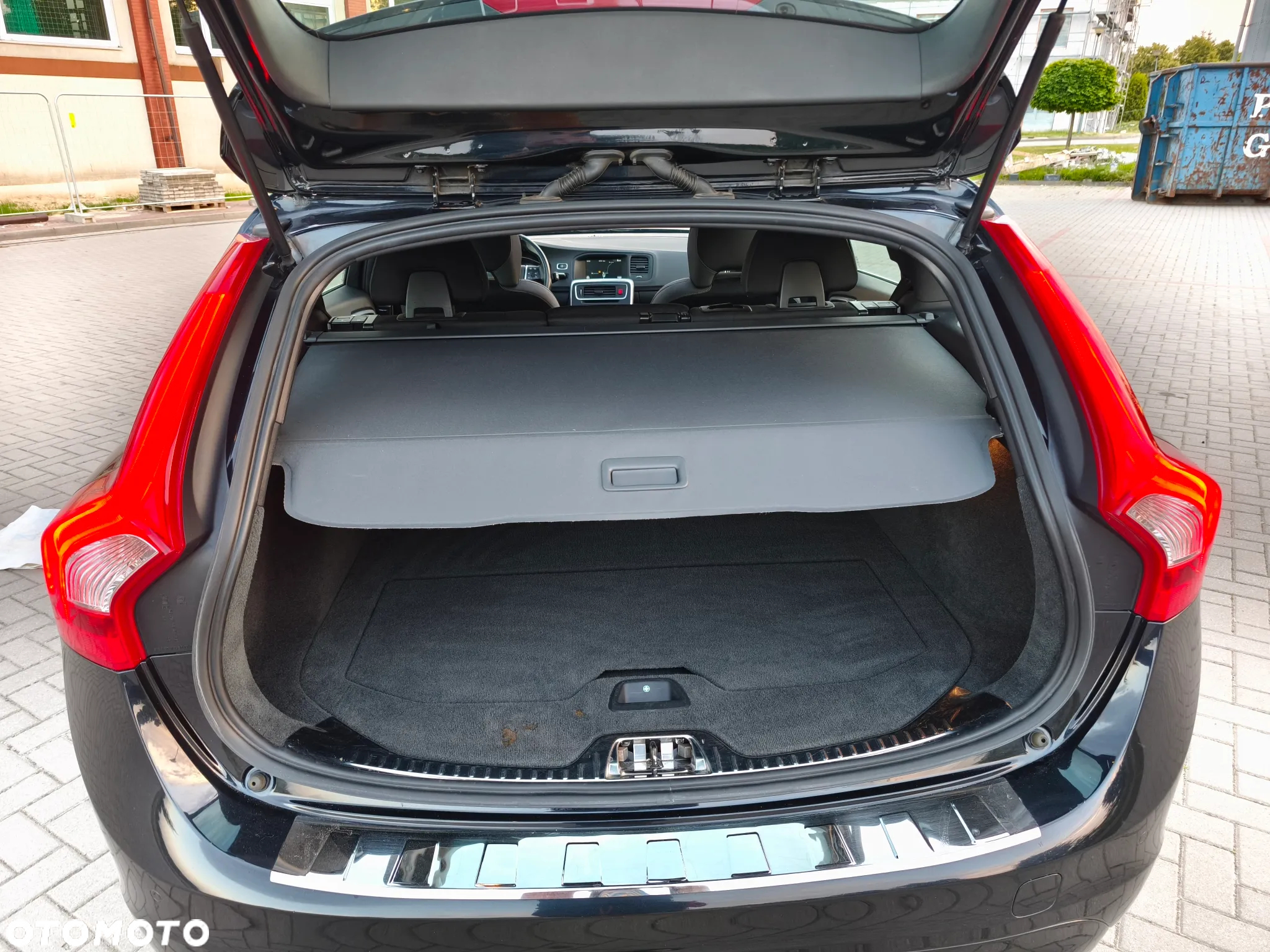 Volvo V60 D4 Drive-E Momentum - 30