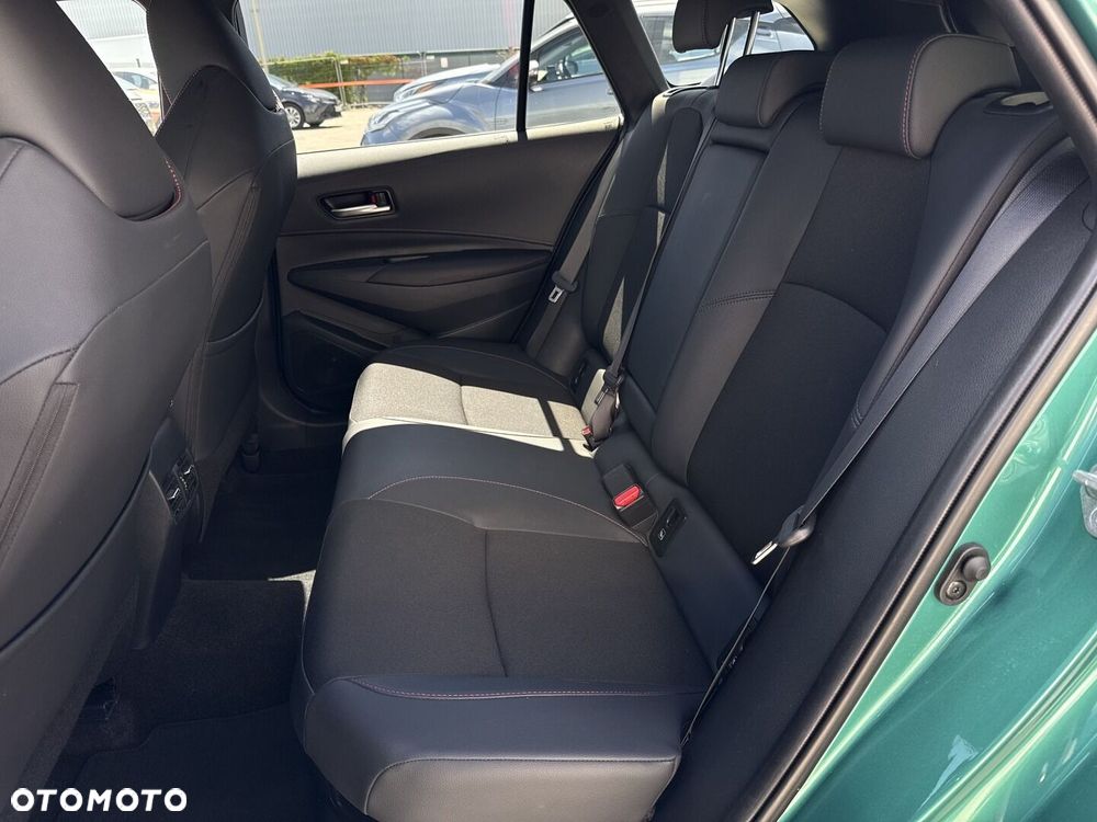 Toyota Corolla 2.0 Hybrid GR Sport - 12