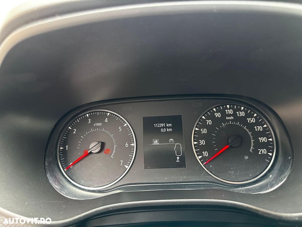 Dacia Sandero TCe 90 Essential - 8