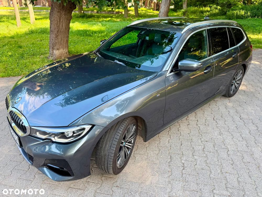 BMW Seria 3 318d M Sport - 1