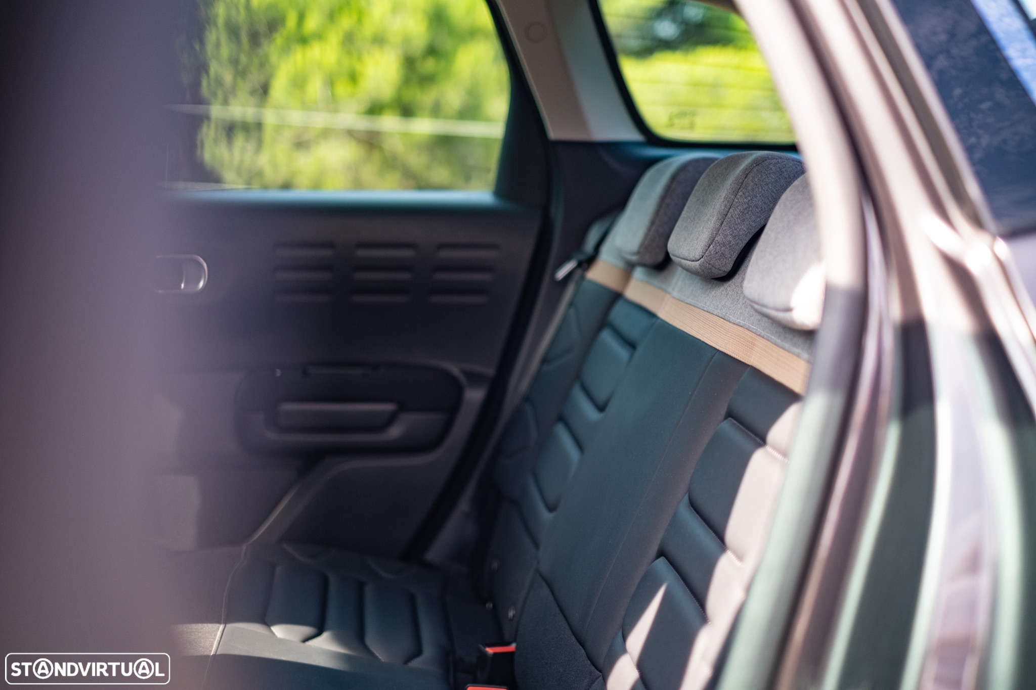 Citroën C3 Aircross 1.2 PureTech Shine Pack EAT6 - 27
