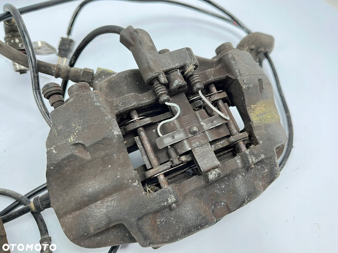 ZACISKI 4-TŁOCZKOWE PRZÓD MERCEDES W124 124 E320 3,2 300CE 24V 300E 24V - 6
