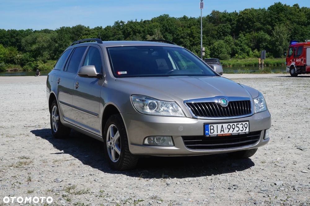 Skoda Octavia 1.6 TDI DPF 4x4 Ambition - 3