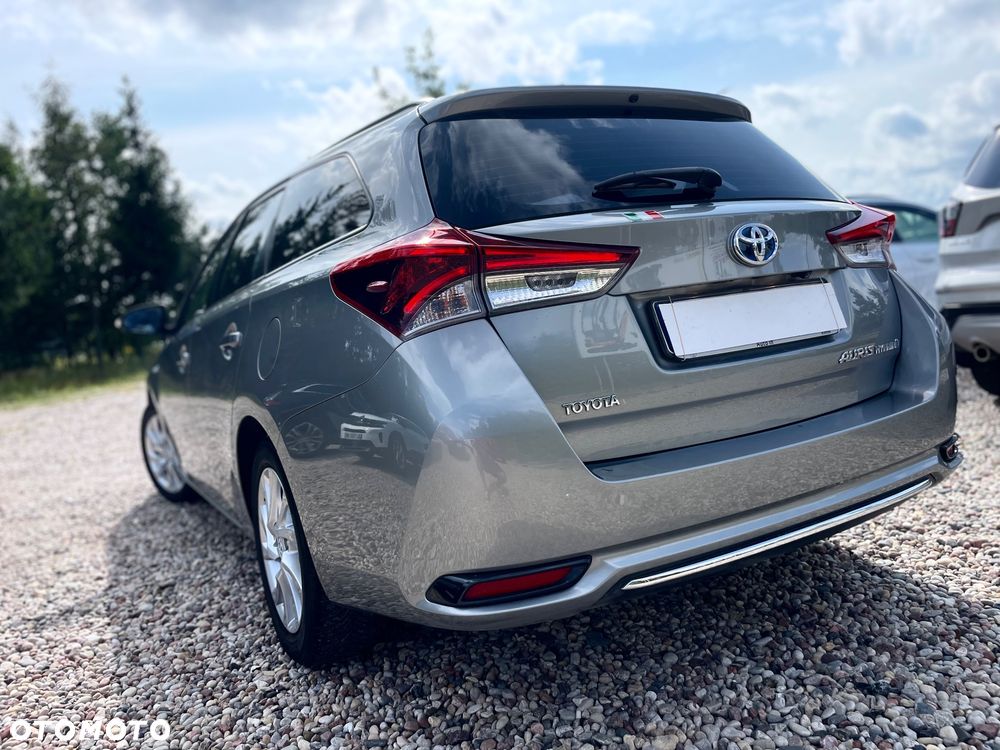 Toyota Auris - 4