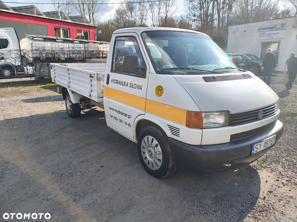 Volkswagen Transporter - 1