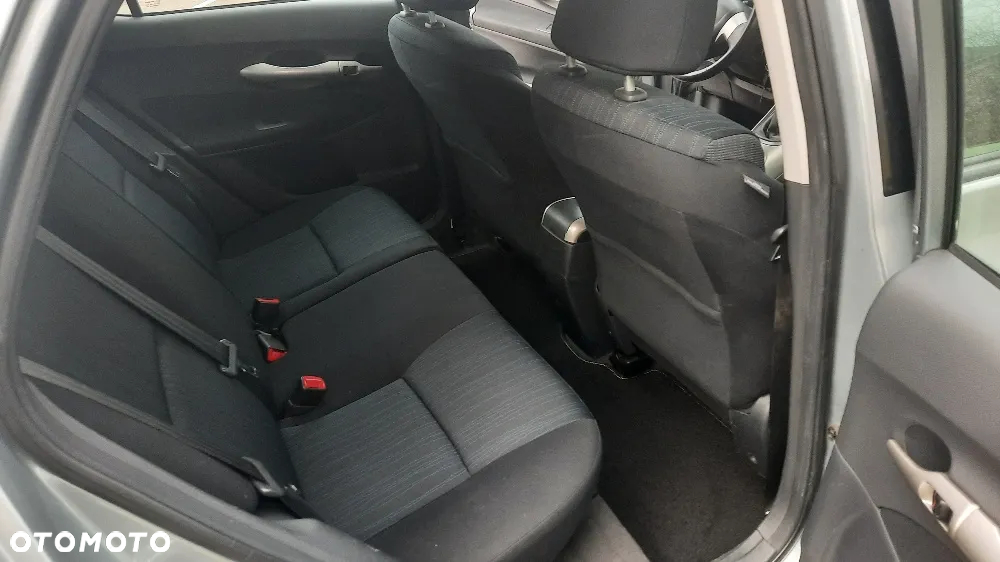 Toyota Auris 1.4 VVT-i Luna - 14