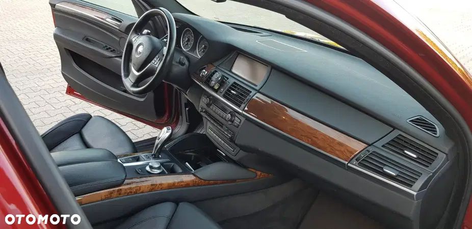 BMW X6 xDrive35i - 10