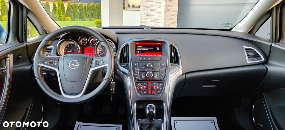 Opel Astra 1.4 Turbo Exklusiv - 20