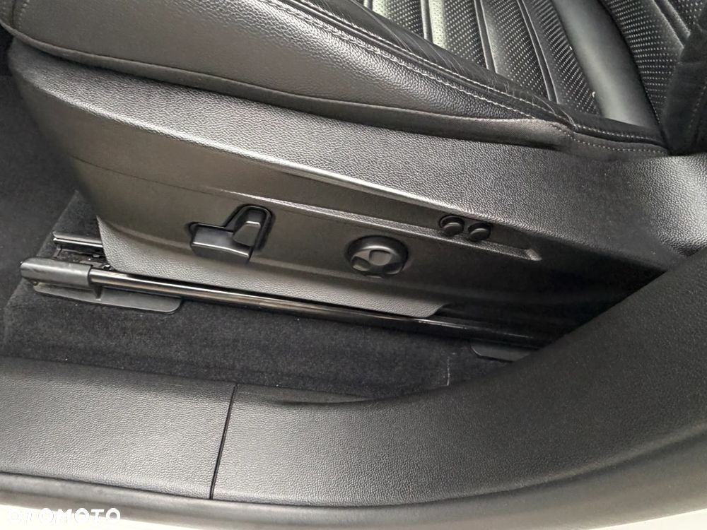 Alfa Romeo Stelvio 2.0 Turbo B-Tech Edition Q4 - 12