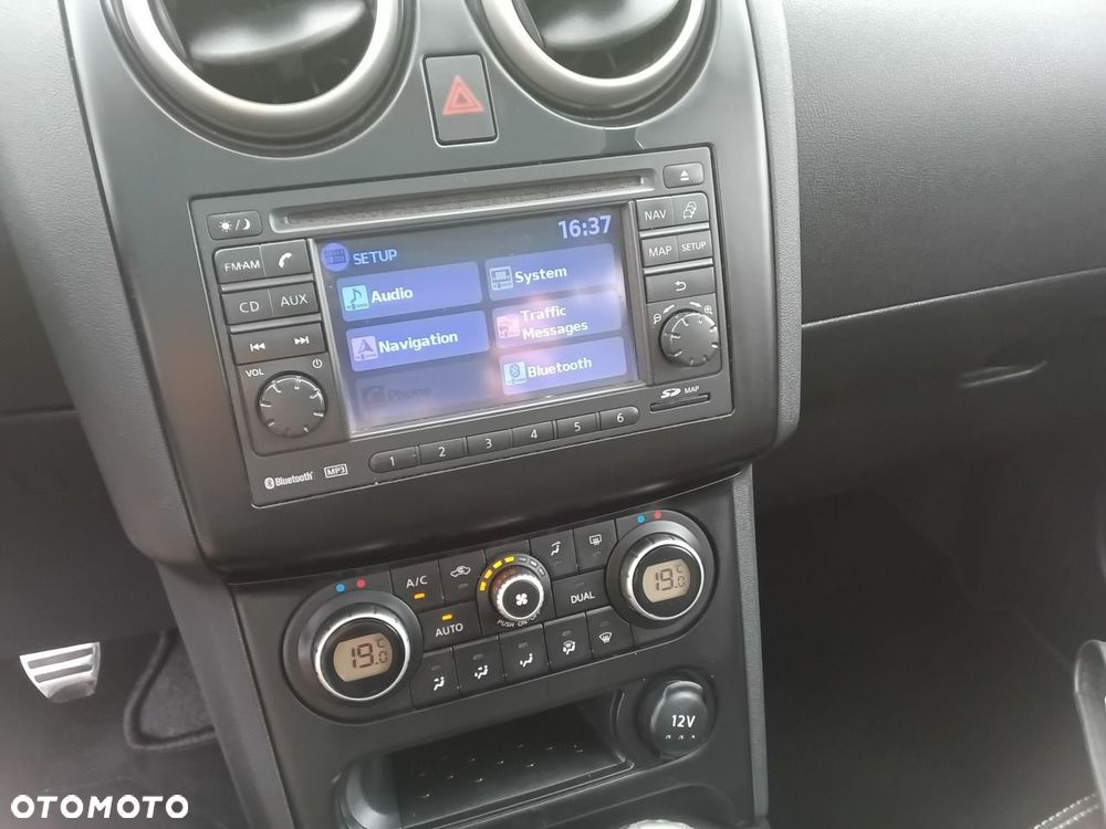 Nissan Qashqai+2 - 20