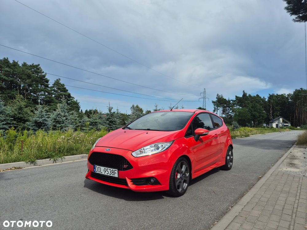 Ford Fiesta 1.6 EcoBoost ST - 2