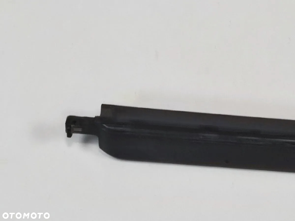 TOYOTA CAMRY 19-24r Listwa Przedniej Szyby Prawa Lewa - 9