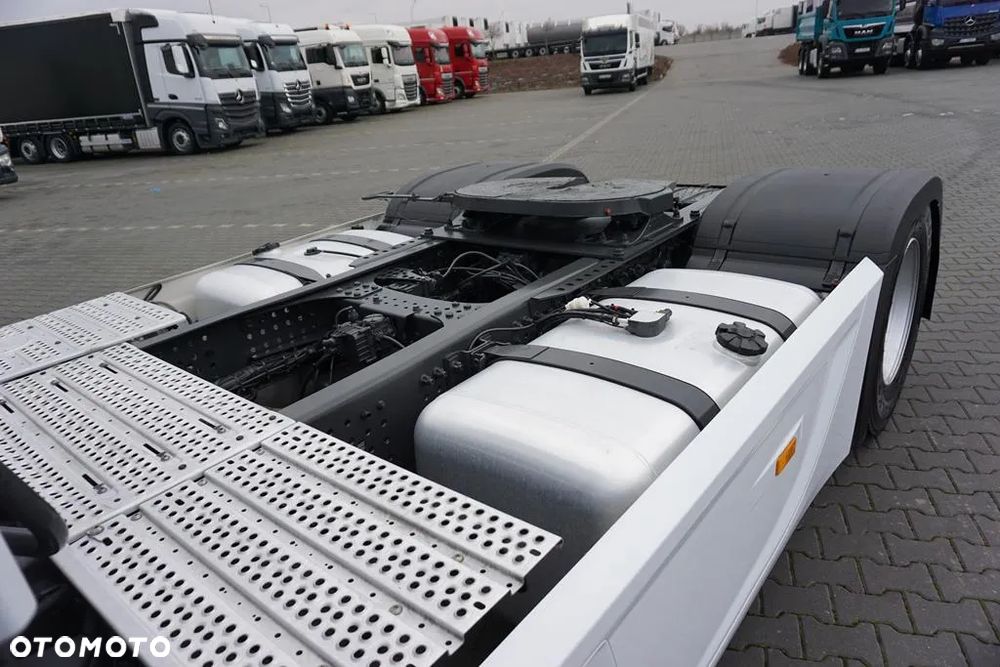 Mercedes-Benz / ANTOS / 1846 / EURO 6 / ACC / MAŁY PRZEBIEG - 29