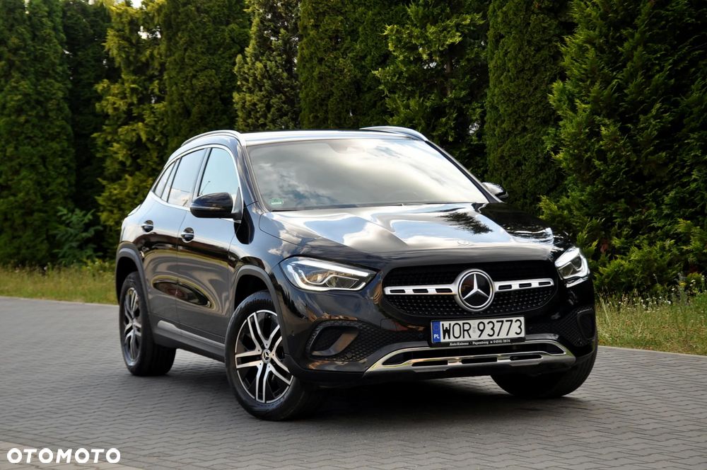 Mercedes-Benz GLA - 2