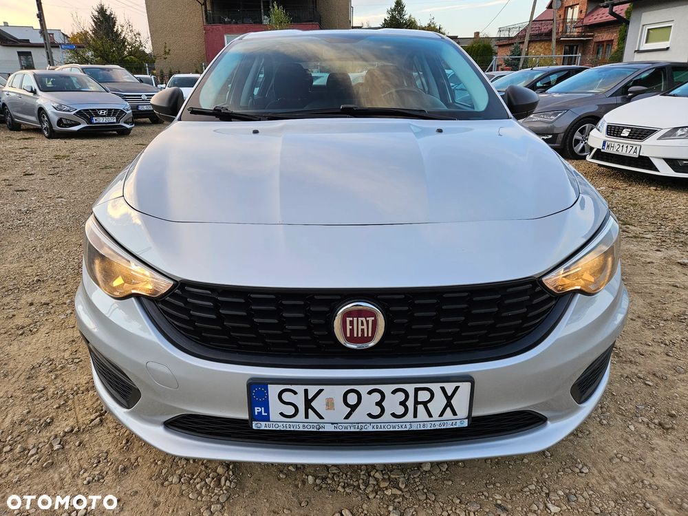 Fiat Tipo - 12