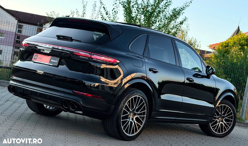 Porsche Cayenne Standard - 24
