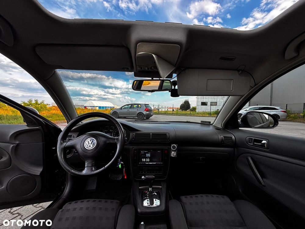 Volkswagen Passat - 8