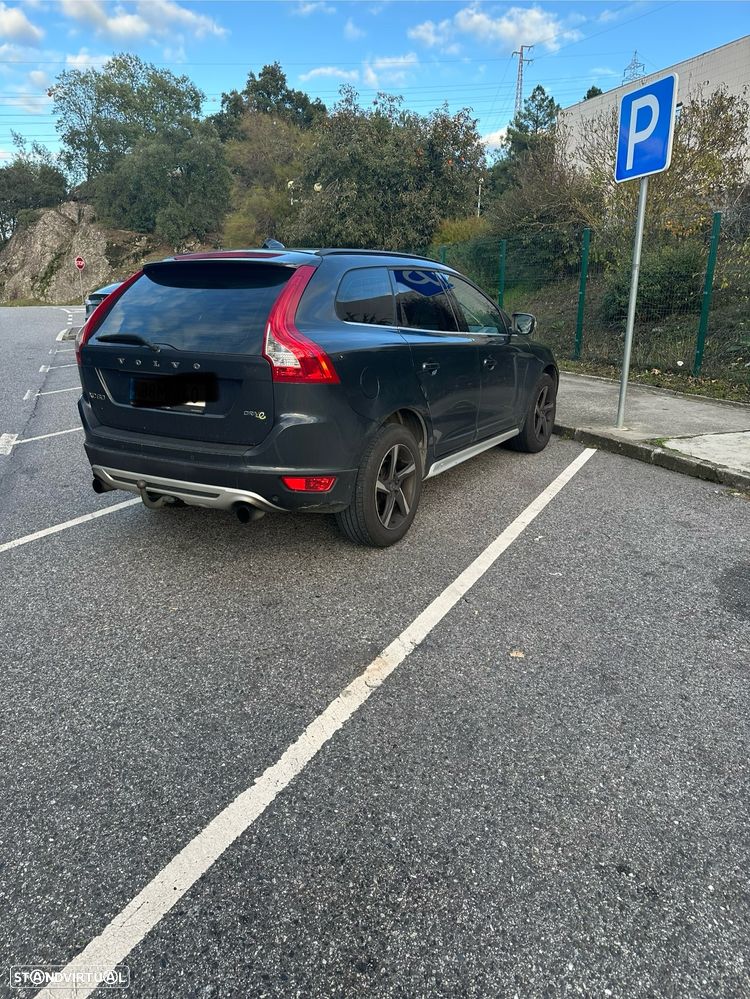 Volvo XC 60 2.0 D3 Drive R-Design - 3