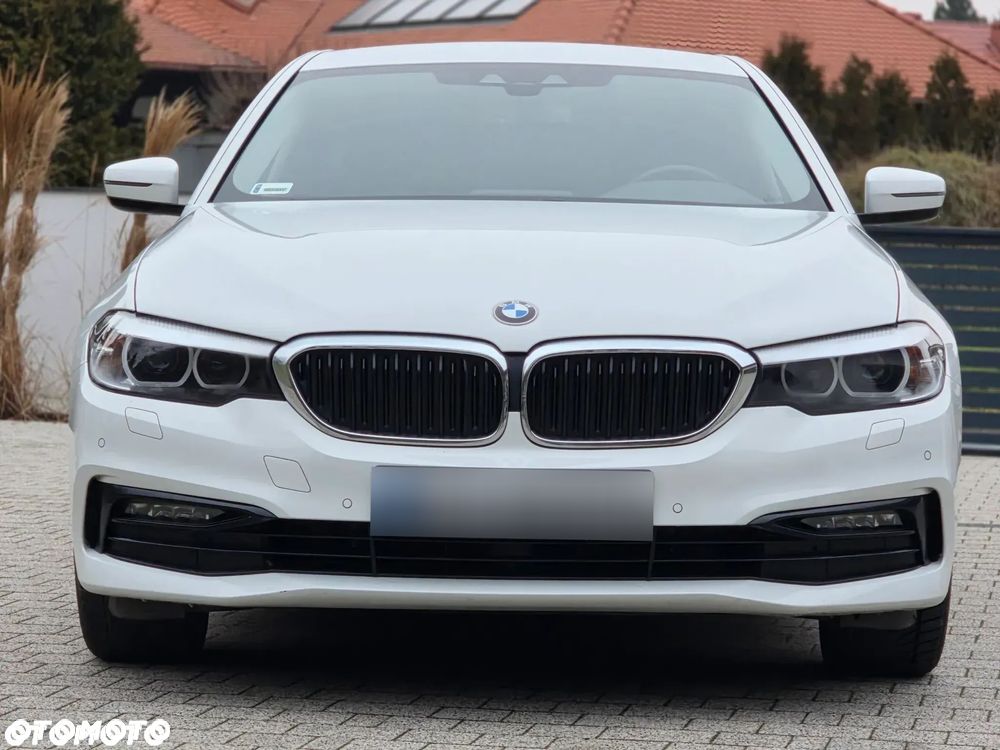 BMW Seria 5 530e iPerformance xDrive Sport Line sport - 2