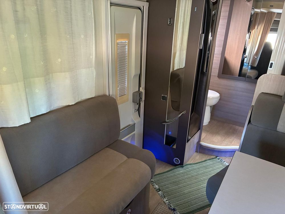Ford Trigano Chausson - 13