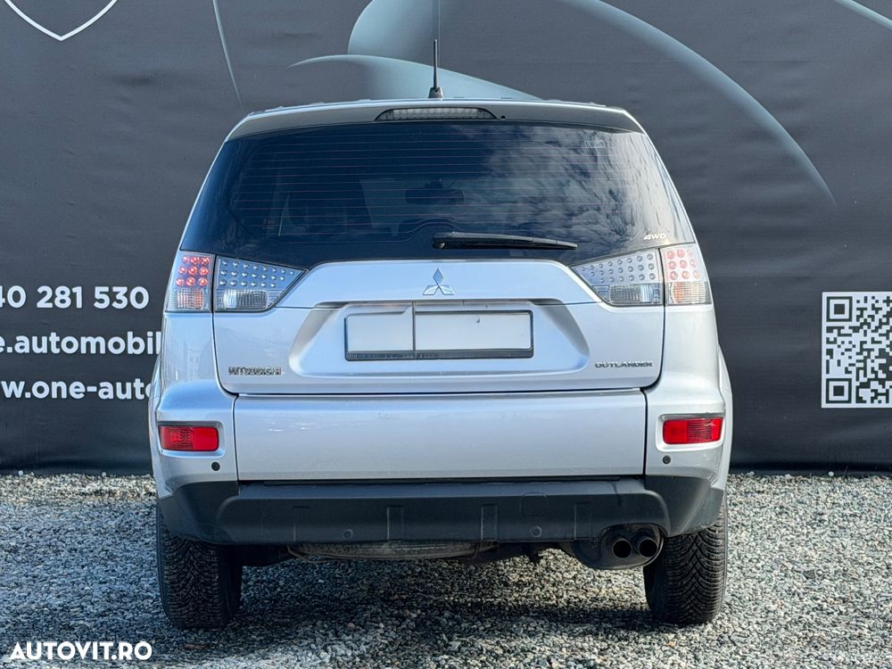 Mitsubishi Outlander - 6