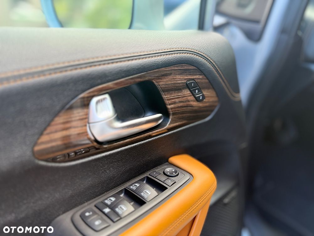 Chrysler Pacifica - 29
