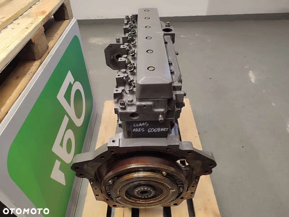 Słupek silnika JD6068 HRT - 11