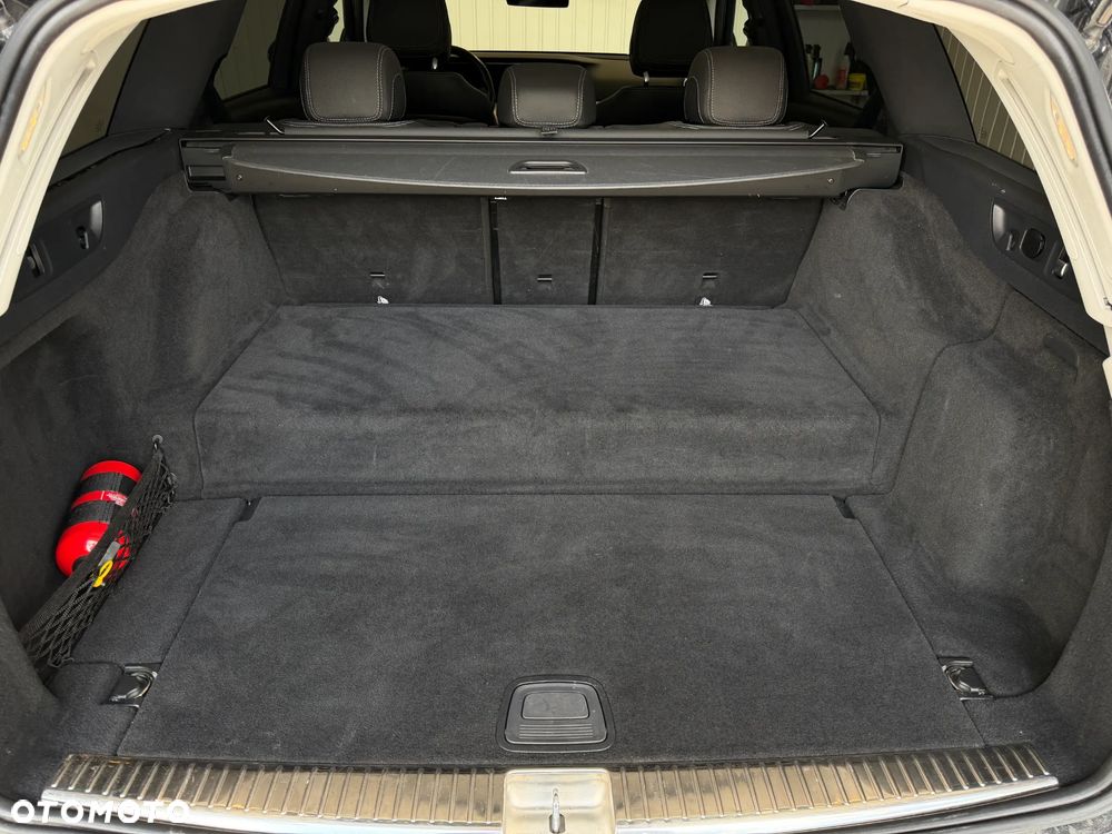 Mercedes-Benz Klasa E 300 de Avantgarde - 31