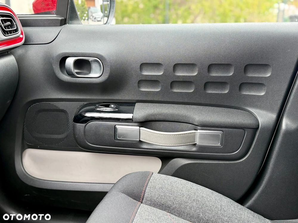 Citroën C3 1.2 PureTech Shine EAT6 - 18