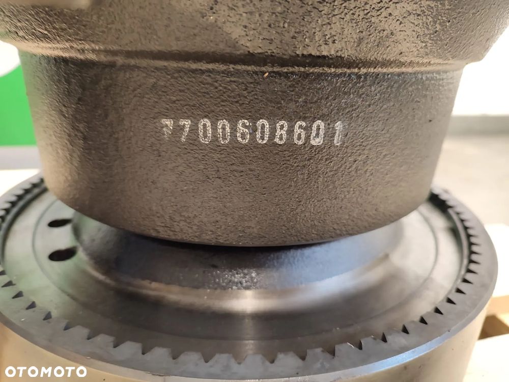 Zwolnica 7700607902 Zwrotnica 7600645001 7700608601 Massey Ferguson 8690 - 18