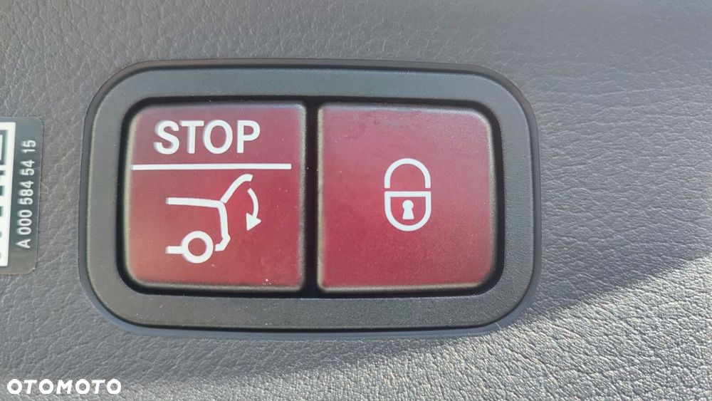 Mercedes-Benz EQS - 36