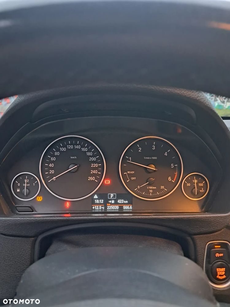 BMW Seria 3 318d - 14