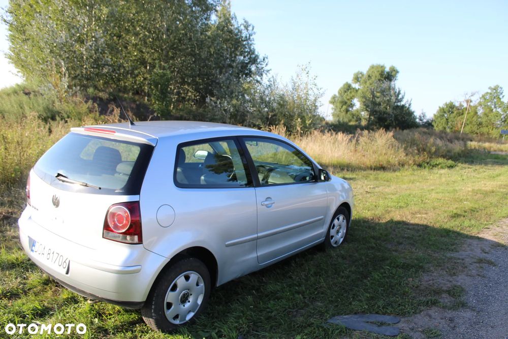 Volkswagen Polo 1.4 TDI Comfortline - 4