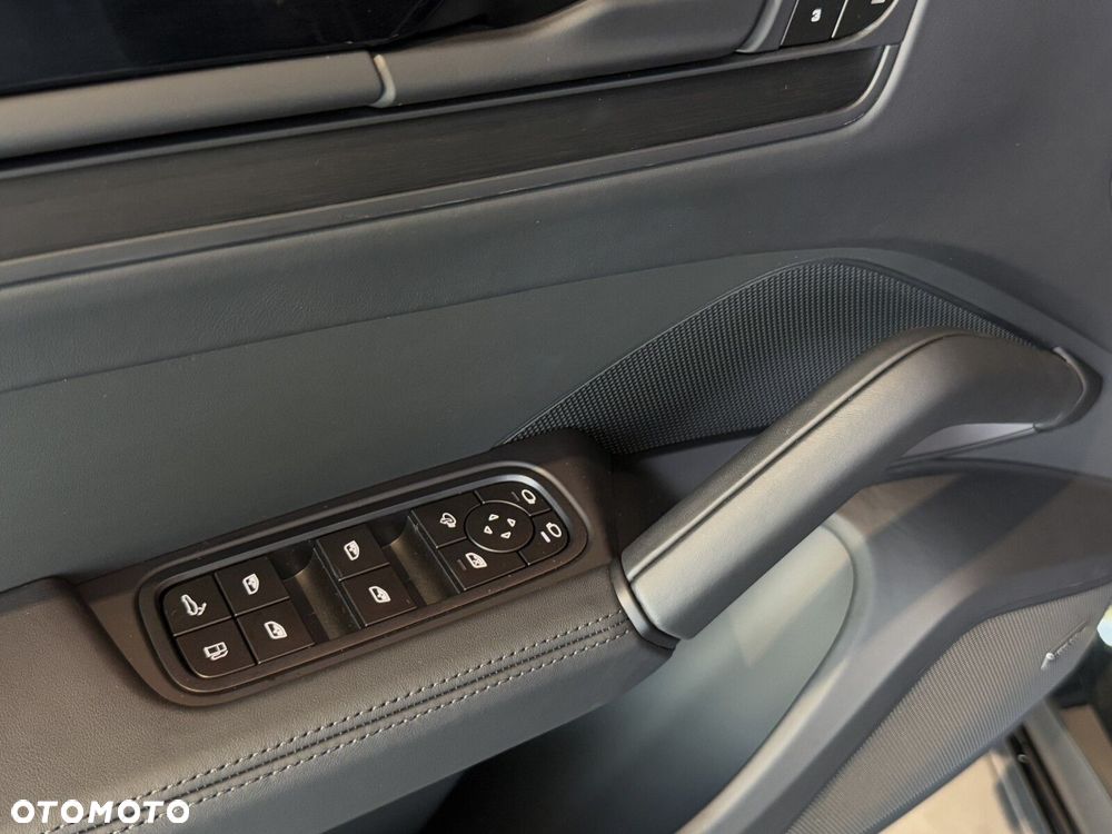 Porsche Cayenne - 19