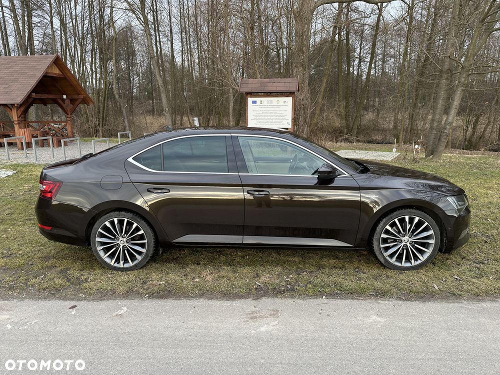 Skoda Superb 2.0 TDI 4x4 L&K DSG - 4
