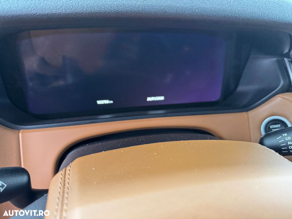 Land Rover Range Rover Velar 3.0 R-Dynamic SE - 9