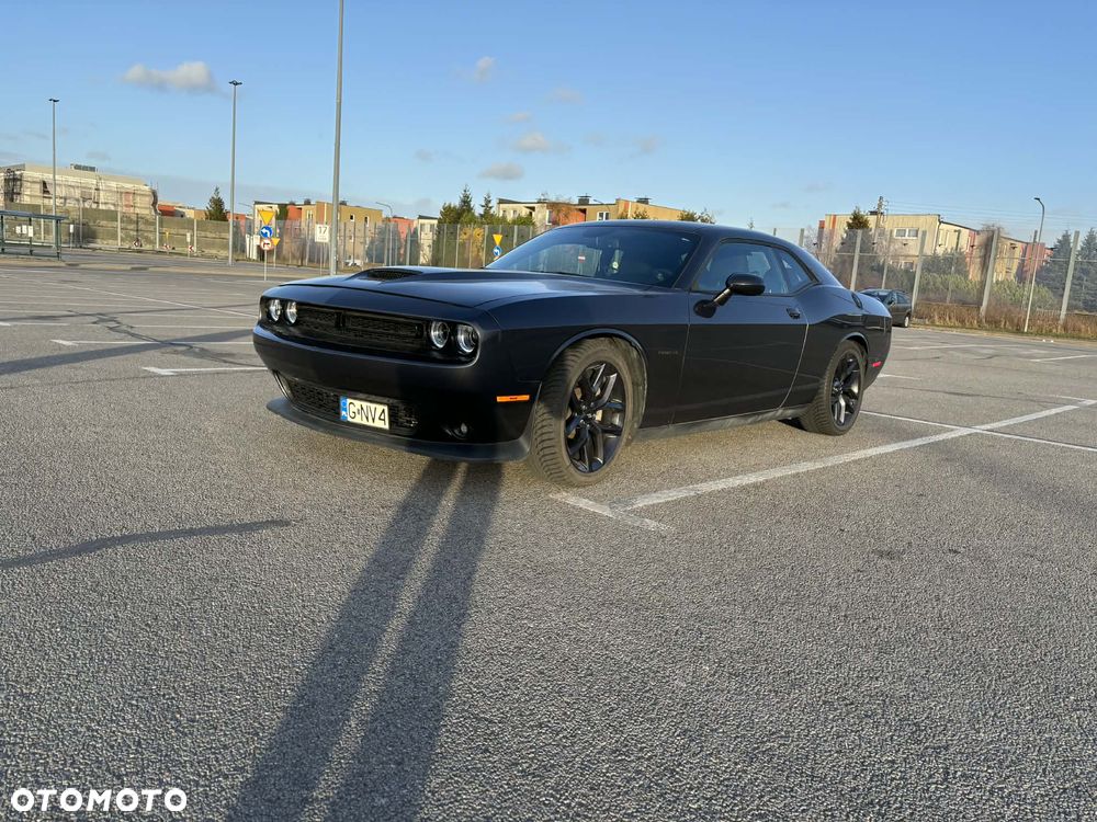 Dodge Challenger - 10