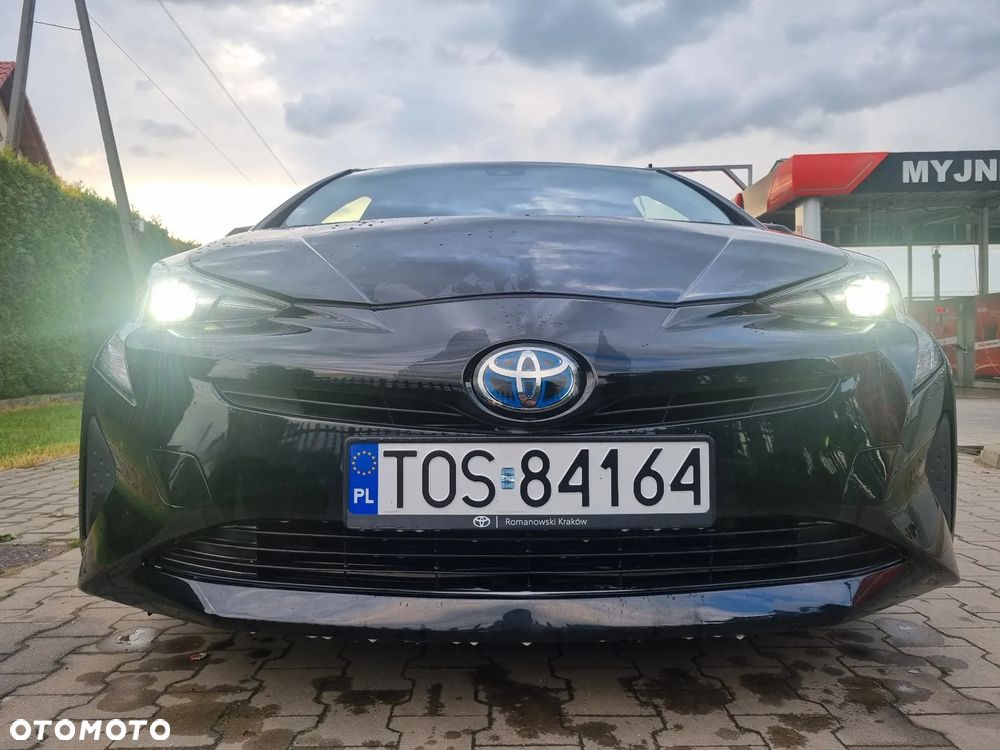 Toyota Prius - 4