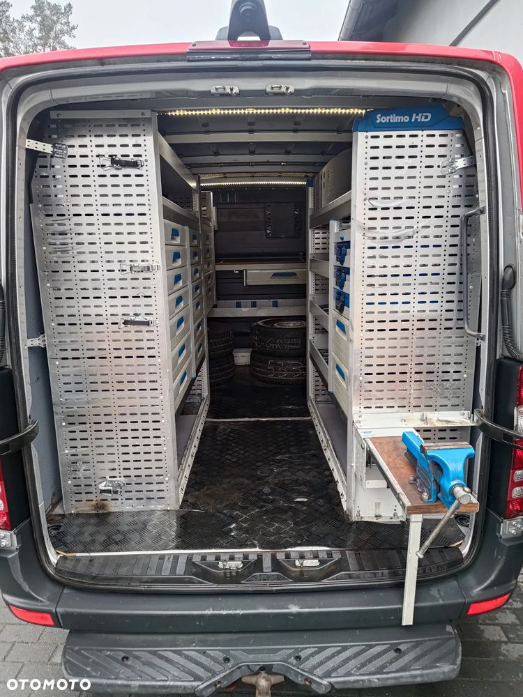 Mercedes-Benz Sprinter - 19