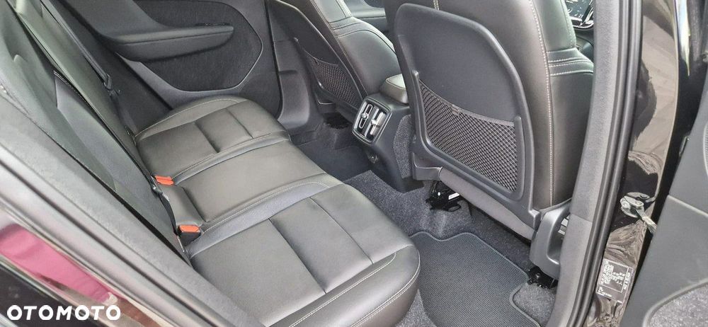 Volvo XC 40 - 29
