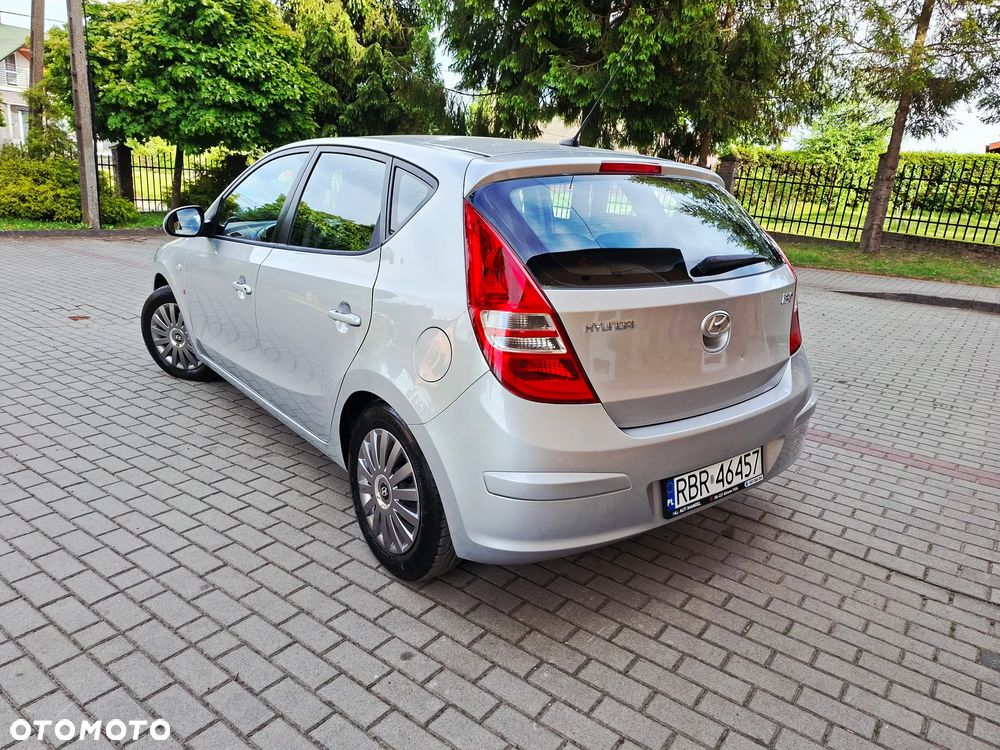 Hyundai i30 1.6 Premium - 4