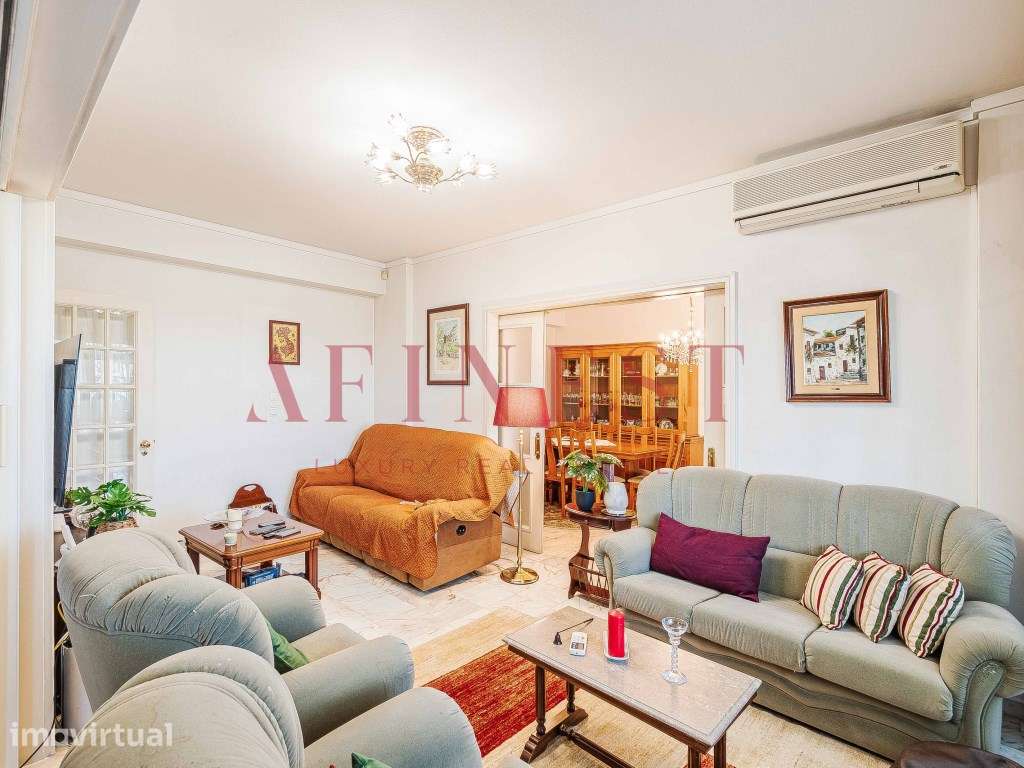 APARTAMENTO T5 COM GARAGEM NO LUMIAR - Grande imagem: 4/58