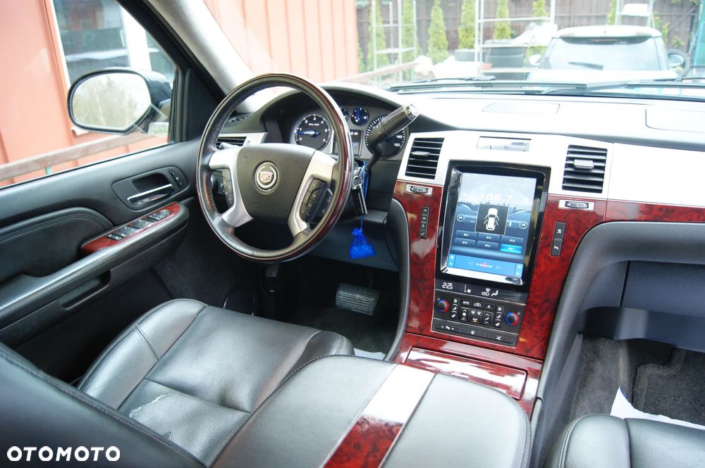 Cadillac Escalade 6.2 V8 Sport Luxury - 27