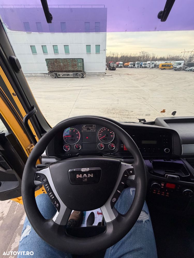 MAN TGX - 12