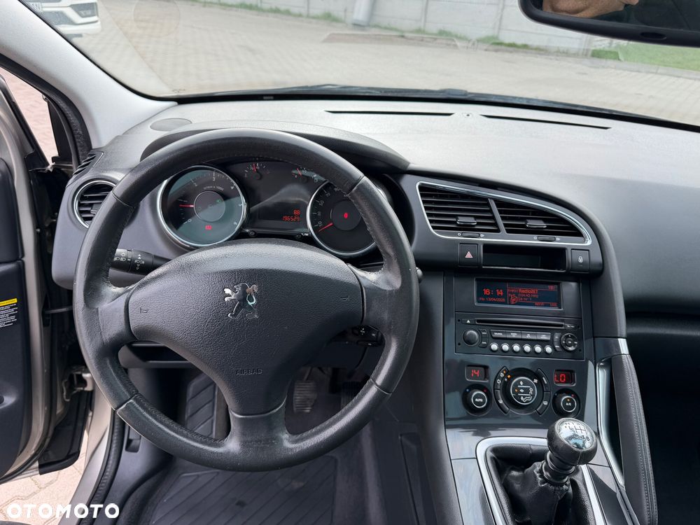 Peugeot 3008 HDi 115 Allure - 16