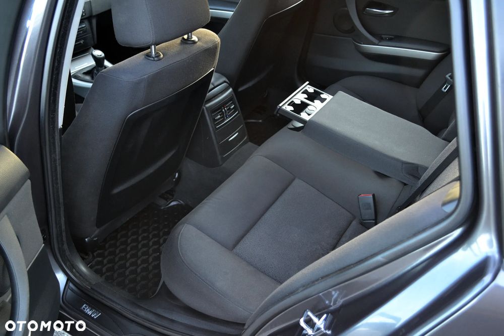 BMW Seria 3 320d DPF - 8