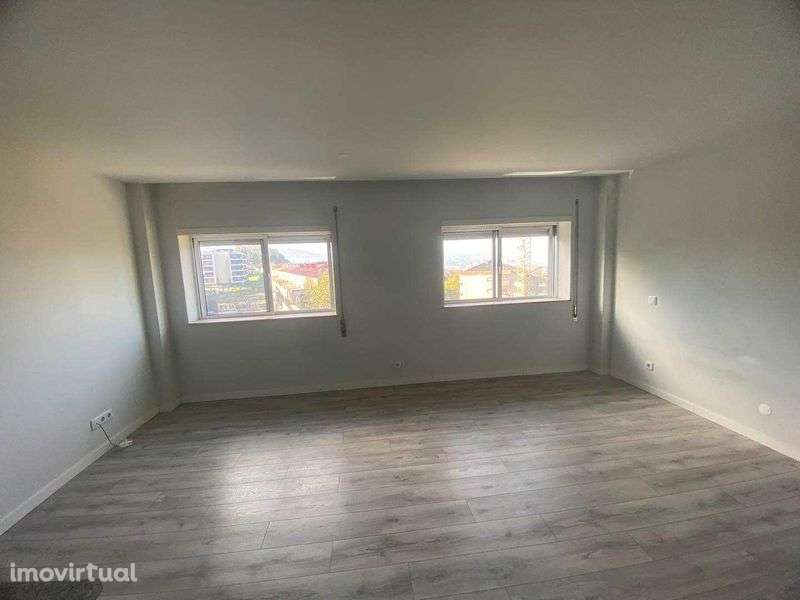 T0 mobilado em Dume - Grande imagem: 3/4