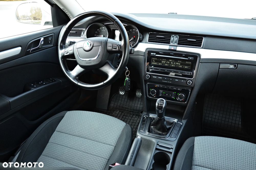 Skoda Superb 2.0 TDI Comfort - 36