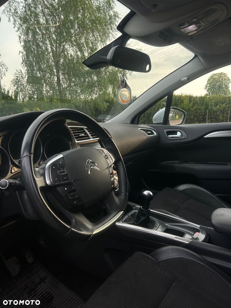 Citroën C4 1.6 VTi Exclusive - 4
