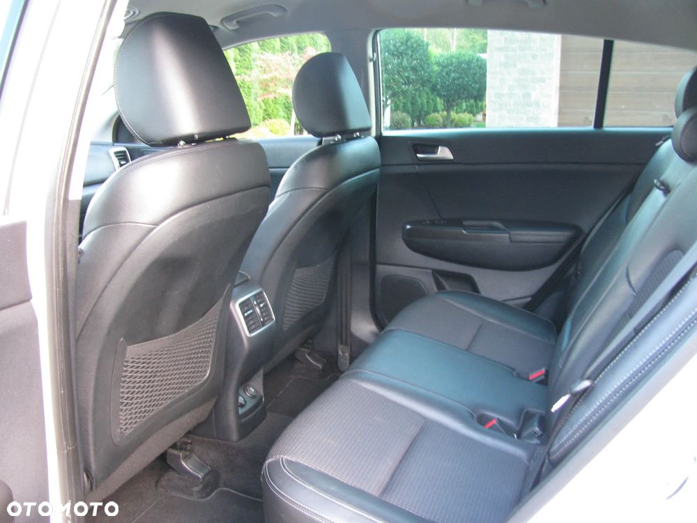Kia Sportage 1.6 GDI 2WD Attract - 29